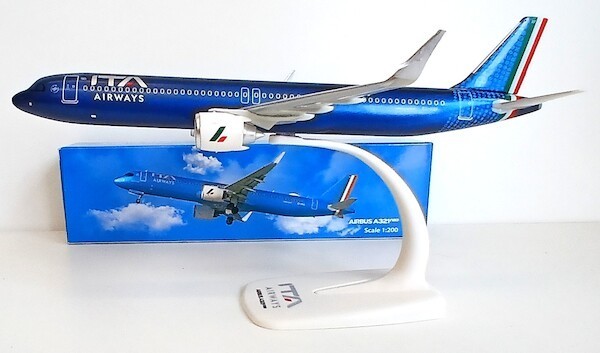 PPC 225018-1 1:200 Airbus A321neo ITA Airways EI-HHM Plastic Push-Fit with stand PPC 225018-1 1:200 Airbus A321neo ITA Airways EI-HHM Plastic Push-Fit with stand