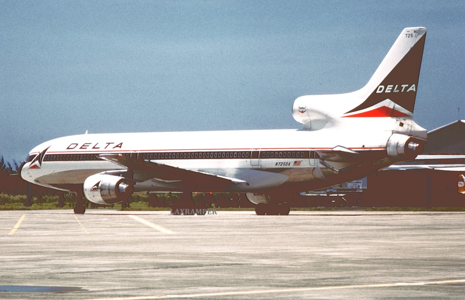 Original 35mm Aircraft Slide Delta Lockheed L-1011 N725DA Tristar CN 1162 plane
