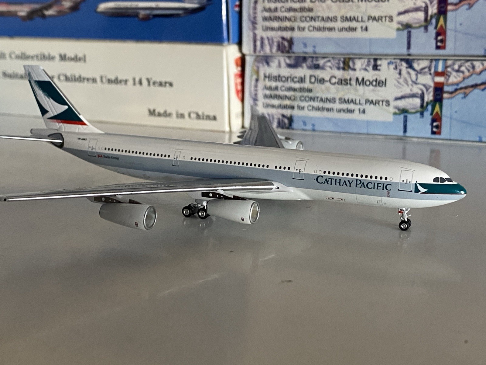 Aeroclassics Cathay Pacific Airbus A340-200 1:400 VR-HMS ACVRHMS