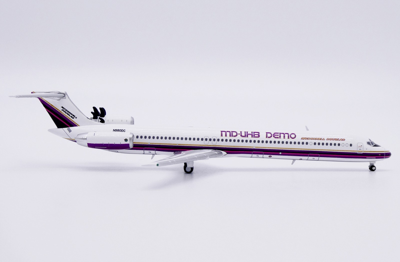 McDonnell Douglas MD-81 \