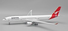 Qantas / Airbus A330-300 / VH-QPB / IF333QF1025 / 1:200 picture