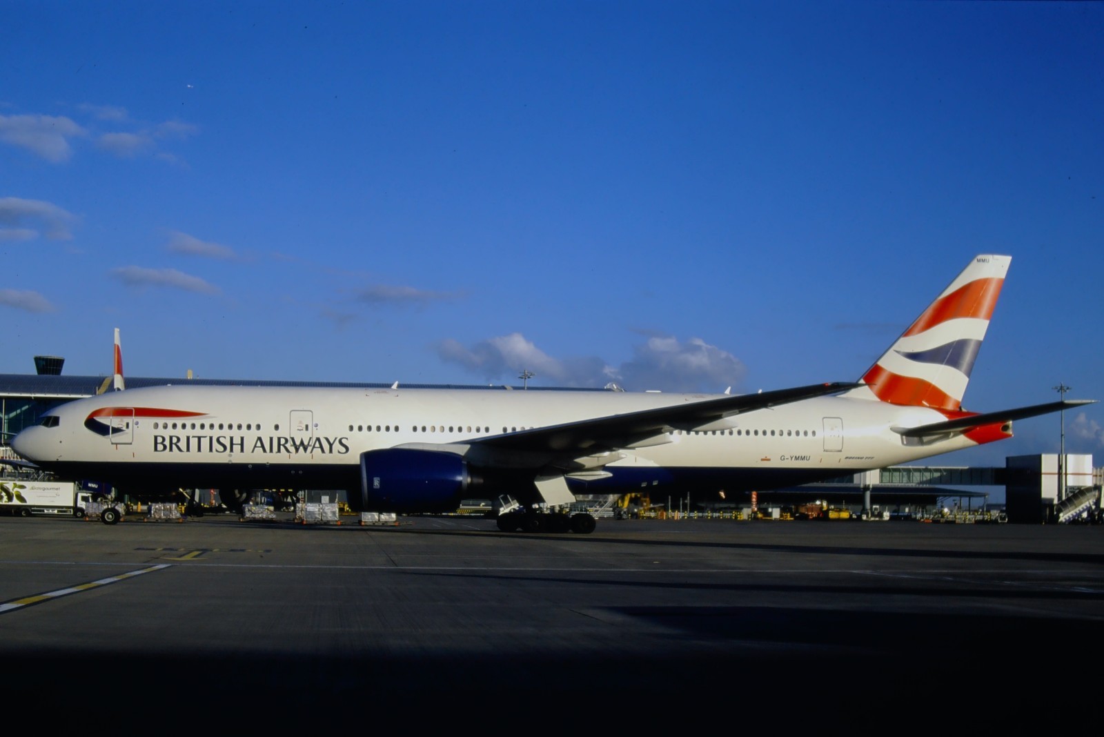 RC304_G-YMMU_BRITISH AIRWAYS_B777-236 - ORIGINAL KODAK SLIDE RC304_G-YMMU_BRITISH AIRWAYS_B777-236 - ORIGINAL KODAK SLIDE