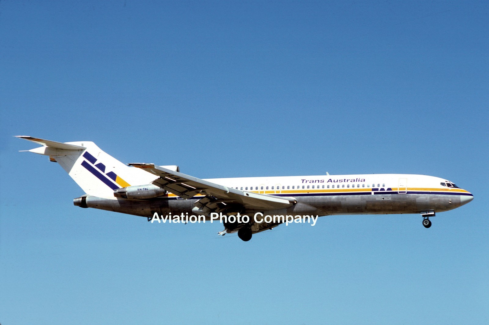 Trans Australia Airlines Boeing 727-200 VH-TBL (1982) Photograph Trans Australia Airlines Boeing 727-200 VH-TBL (1982) Photograph