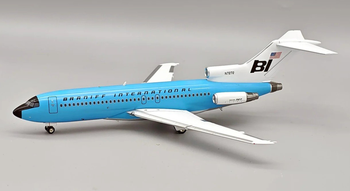 Braniff / Boeing B727-100 (NM Blue) / N7272 / IF721BN0626 / 1:200