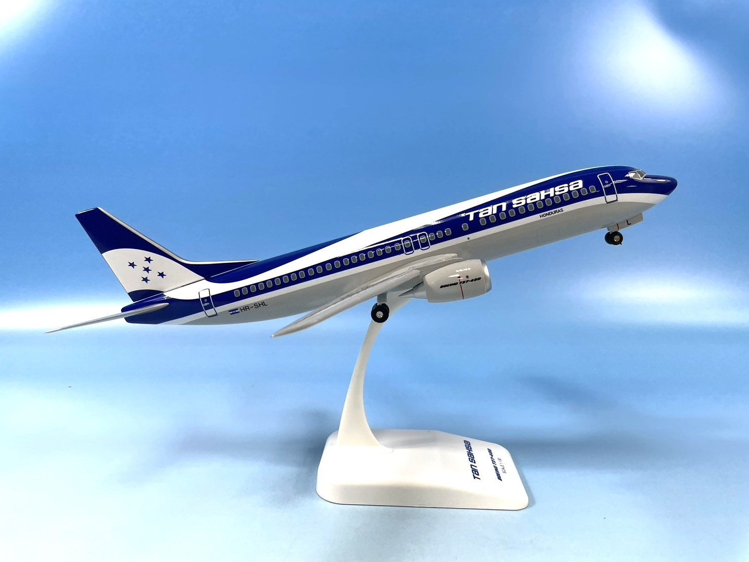 Tan Sahsa / Boeing 737-400 / HR-SHL / SHA13B734P01 / 1:130
