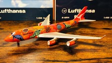 TucanoLine 1/400 Qantas Boeing 747-400 VH-OJB Wanala Dreaming picture
