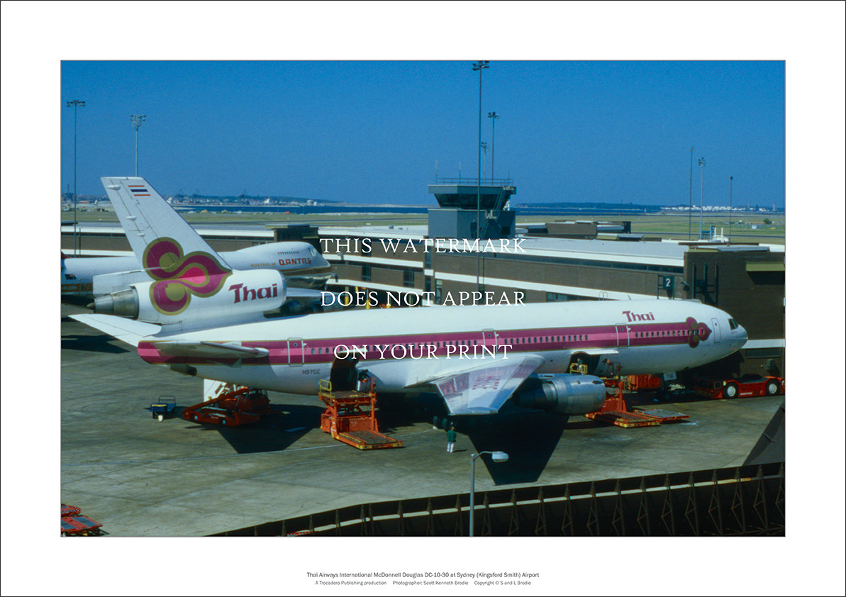 Thai Airways International DC-10-30 A3 Art Print – 42 x 29 cm Poster