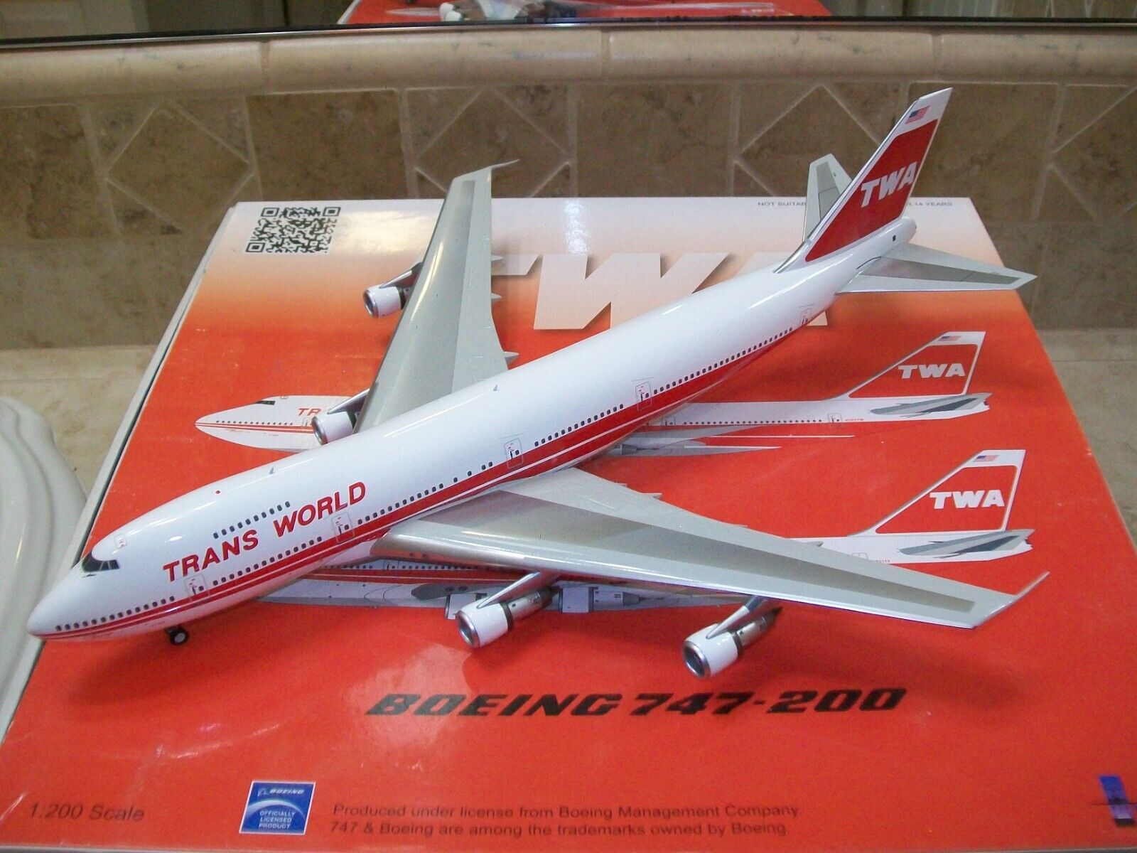 Inflight 200 TWA 747-200 model N305TW