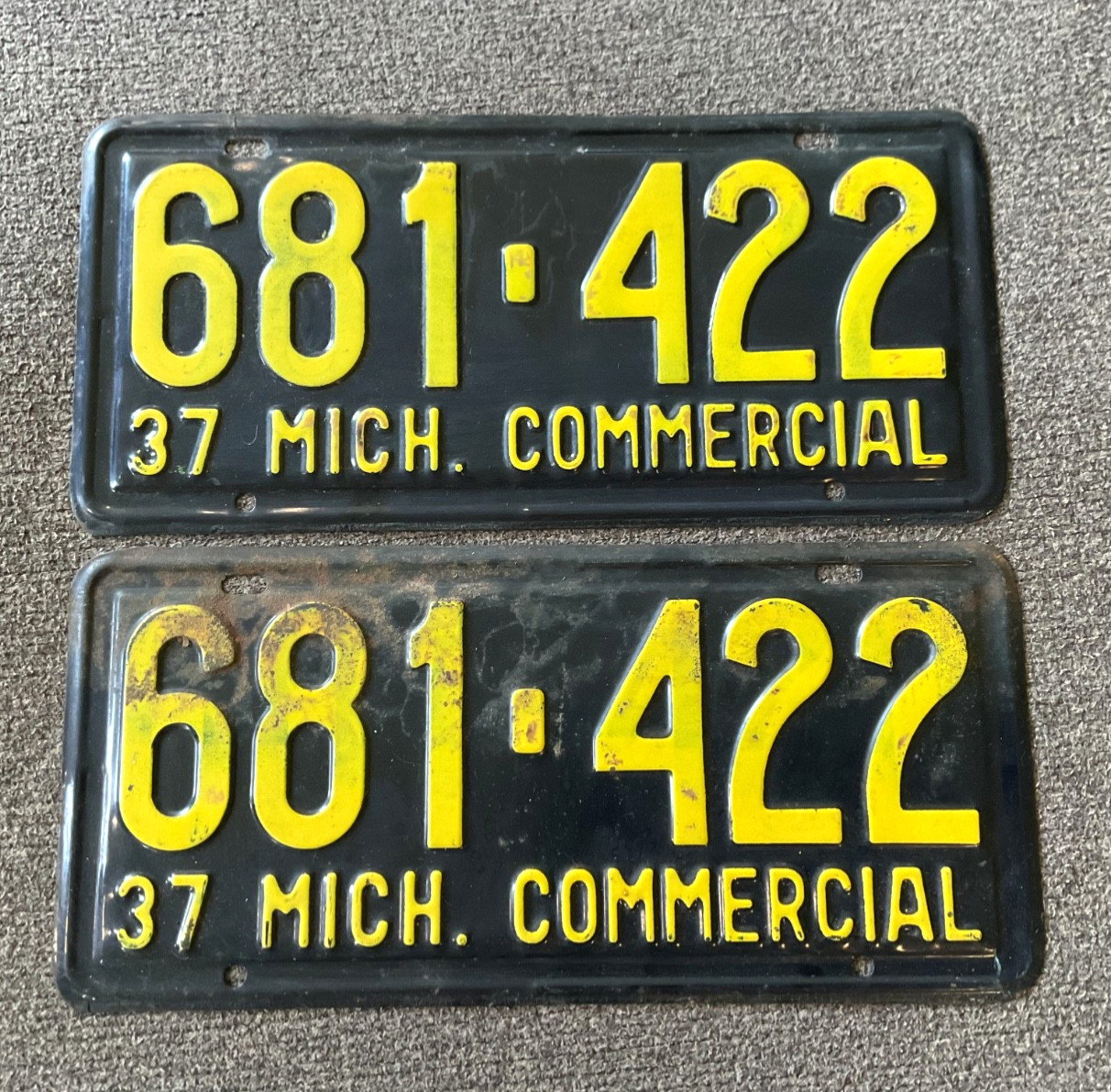 RARE 1937 MICHIGAN COMMERCIAL LICENSE PLATE PLATES PAIR SET ORIGINAL WITH WEAR RARE 1937 MICHIGAN COMMERCIAL LICENSE PLATE PLATES PAIR SET ORIGINAL WITH WEAR
