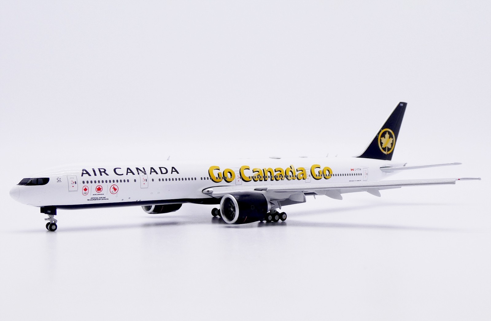 Air Canada B777-300ER \