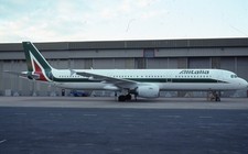 AIRCRAFT  SLIDE N3464 ALITALIA AIRBUS A321  reg  I-BIXT  NOT CUT picture