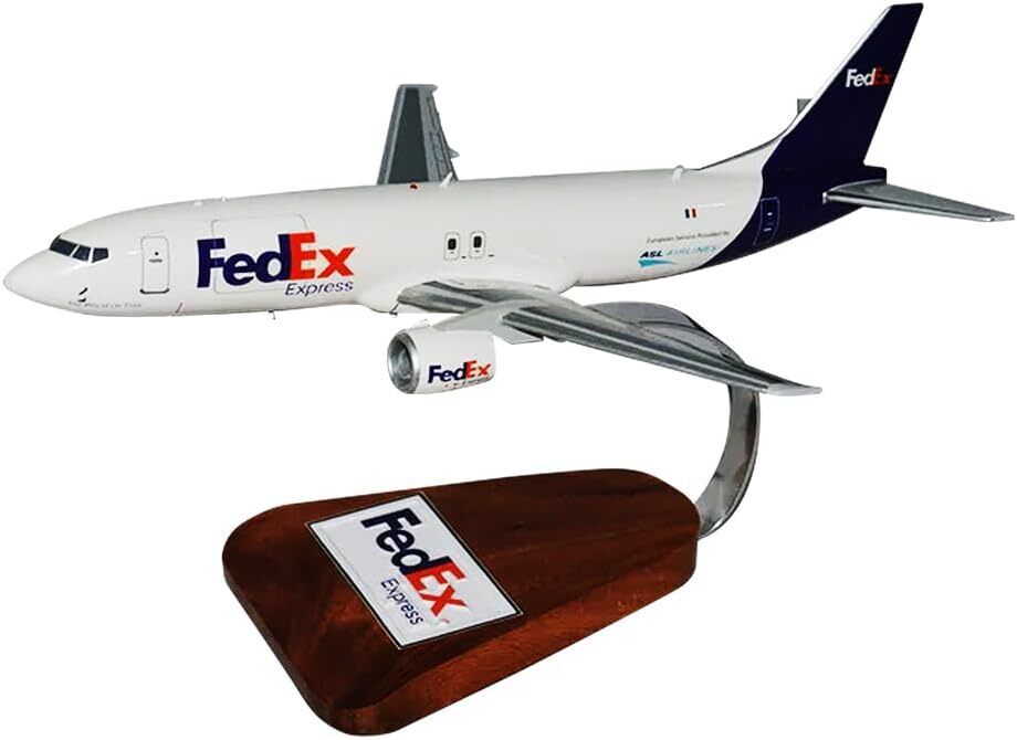 FedEx Express Boeing 737-400F Desk Top Display Wood Jet Model 1/100 SC Airplane