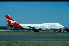 VH-300 QANTAS B747-300 ORIGINAL KODAK SLIDE (NA081) picture