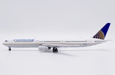 Continental Airlines B767-400ER Reg: N66051 JC Wings Scale 1:400 Diecast LH4370 picture