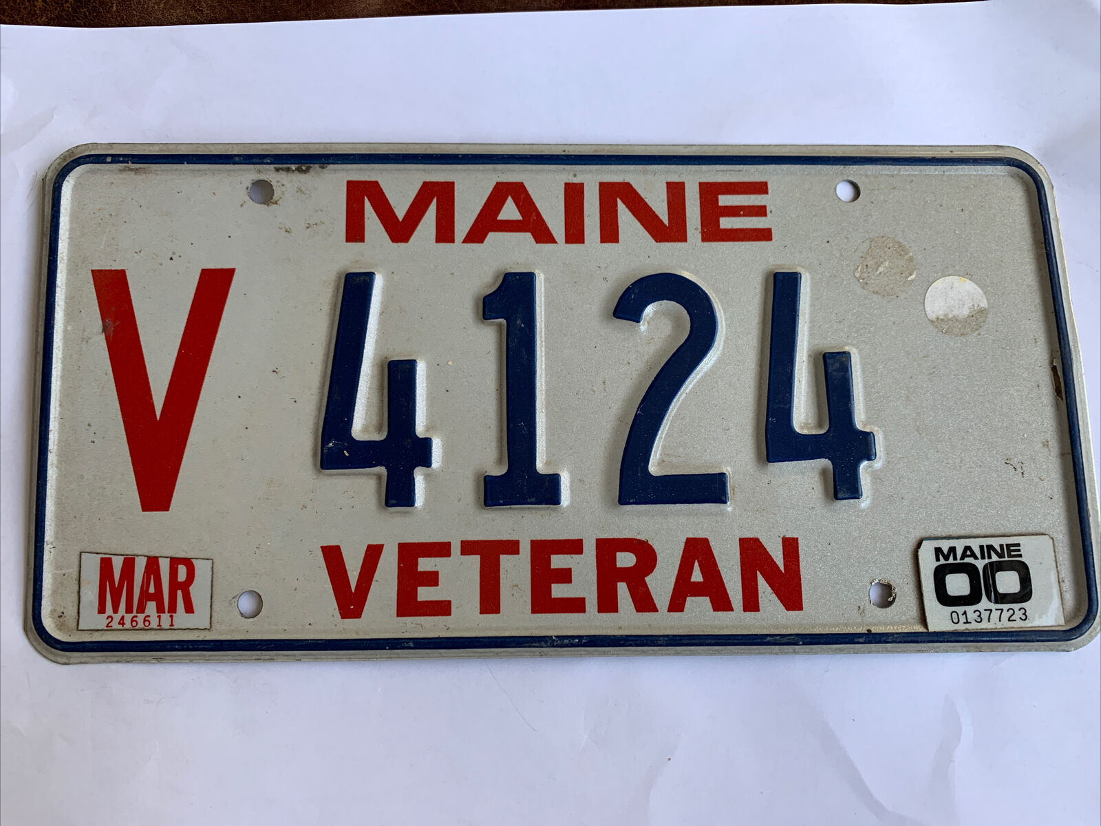 2000 Maine VETERAN License Plate Tag #4124. Vintage