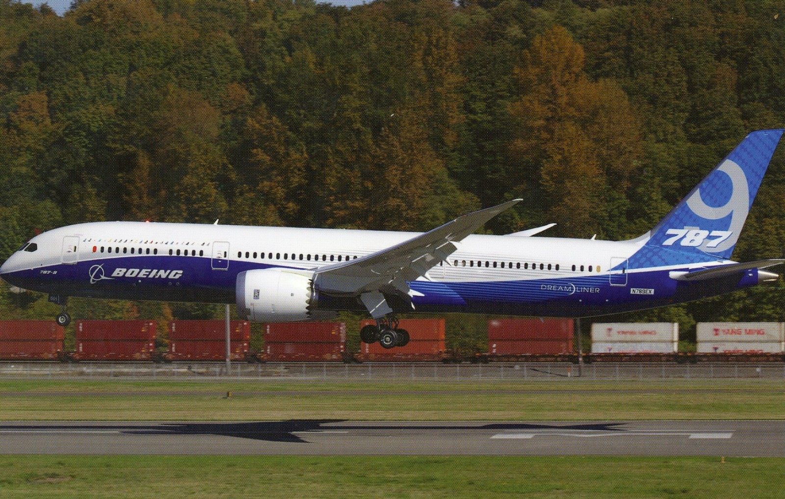 BOEING  AIRCRAFT  B-737-900-MAX   AIRPORT / AIRLINES / AIRPLANE  787-9-01