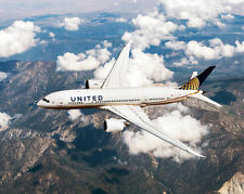 UNITED AIRLINES BOEING 787 DREAMLINER IN FLIGHT 8x10 SILVER HALIDE PHOTO PRINT picture