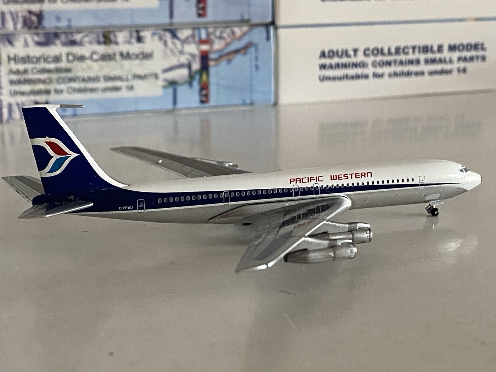 Aeroclassics Pacific Western Airlines Boeing 707-300 1:400 C-FPWJ ACCFPWJ