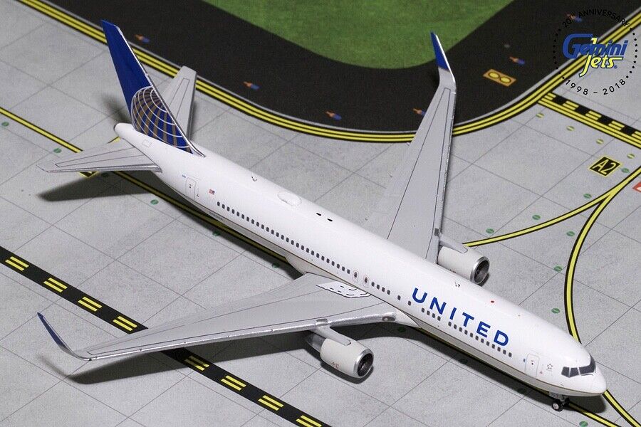 1/400 Geminijets United Airlines Boeing 767-300ER N676UA