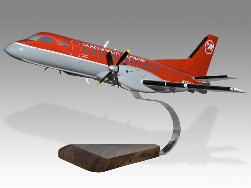 Saab 340 Northwest Airlink Mesaba Airlines Desk Wood Airplane Small Scale 1/72