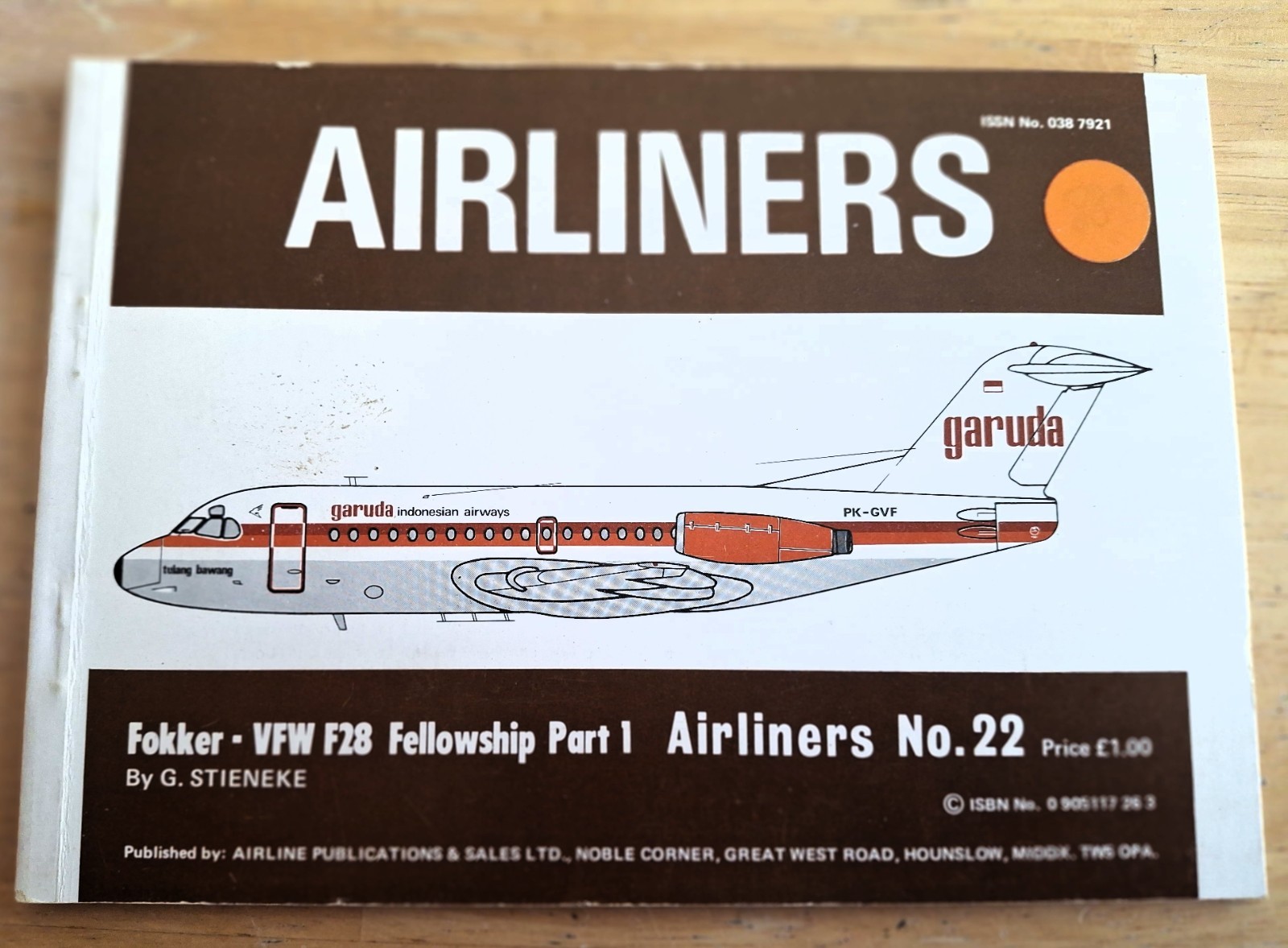 AIRLINERS Book No 22 FOKKER VFW F28 Airline Publication UK Defunct Airlines #1