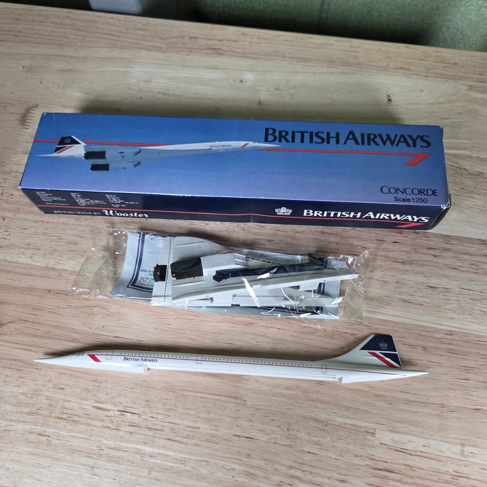 Vintage Wooster British Airways Concorde Snap Fit Collector Model 47 Scale 1:250 Vintage Wooster British Airways Concorde Snap Fit Collector Model 47 Scale 1:250