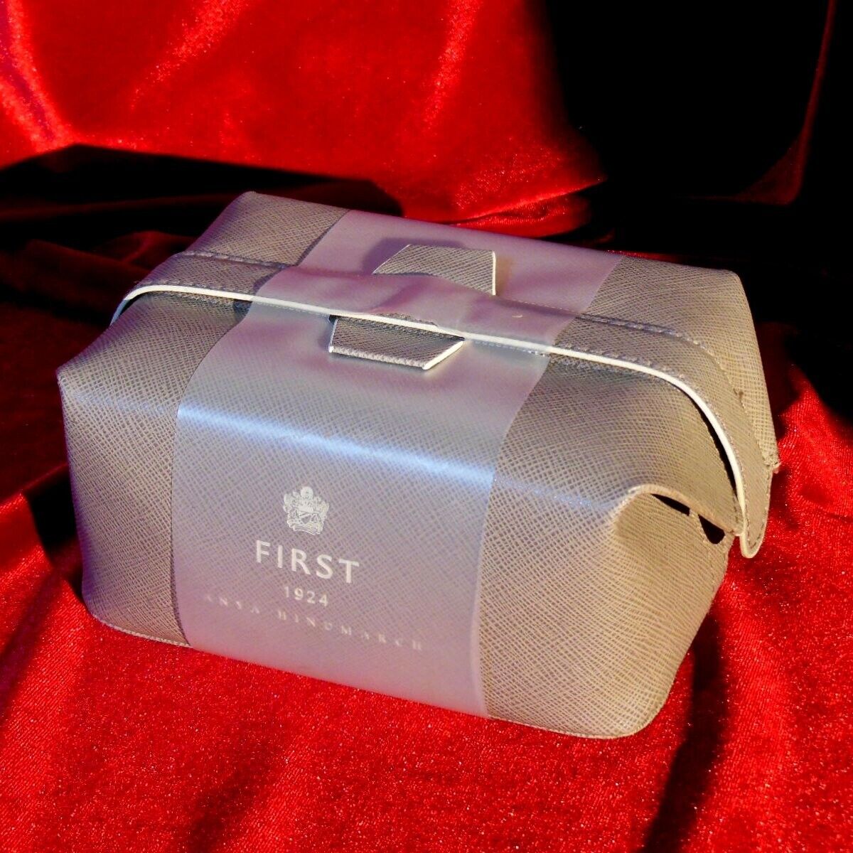 Anya Hindmarch : British Airways : First Class: 1924 Limited Edition Amenity Kit