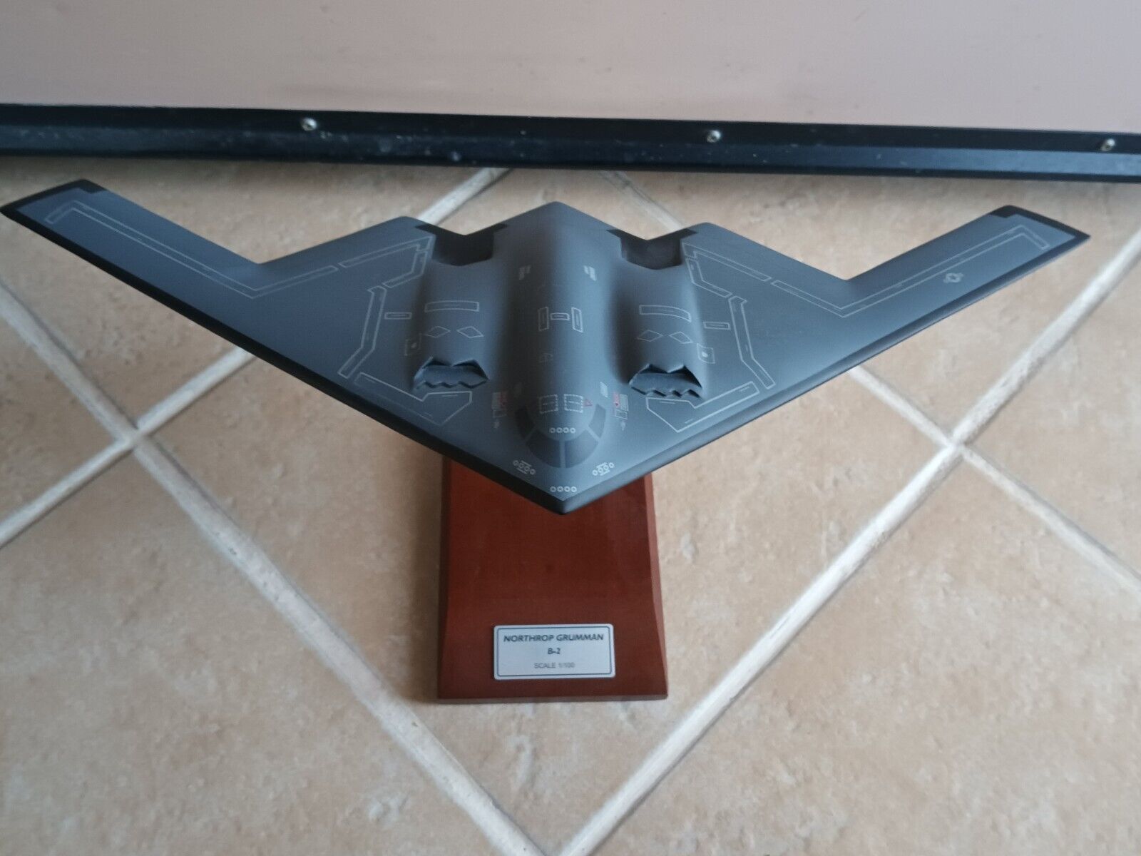 Northrop Grumman B-2 Stealth Bomber - 1:100 Wood Desktop Airplane Model 