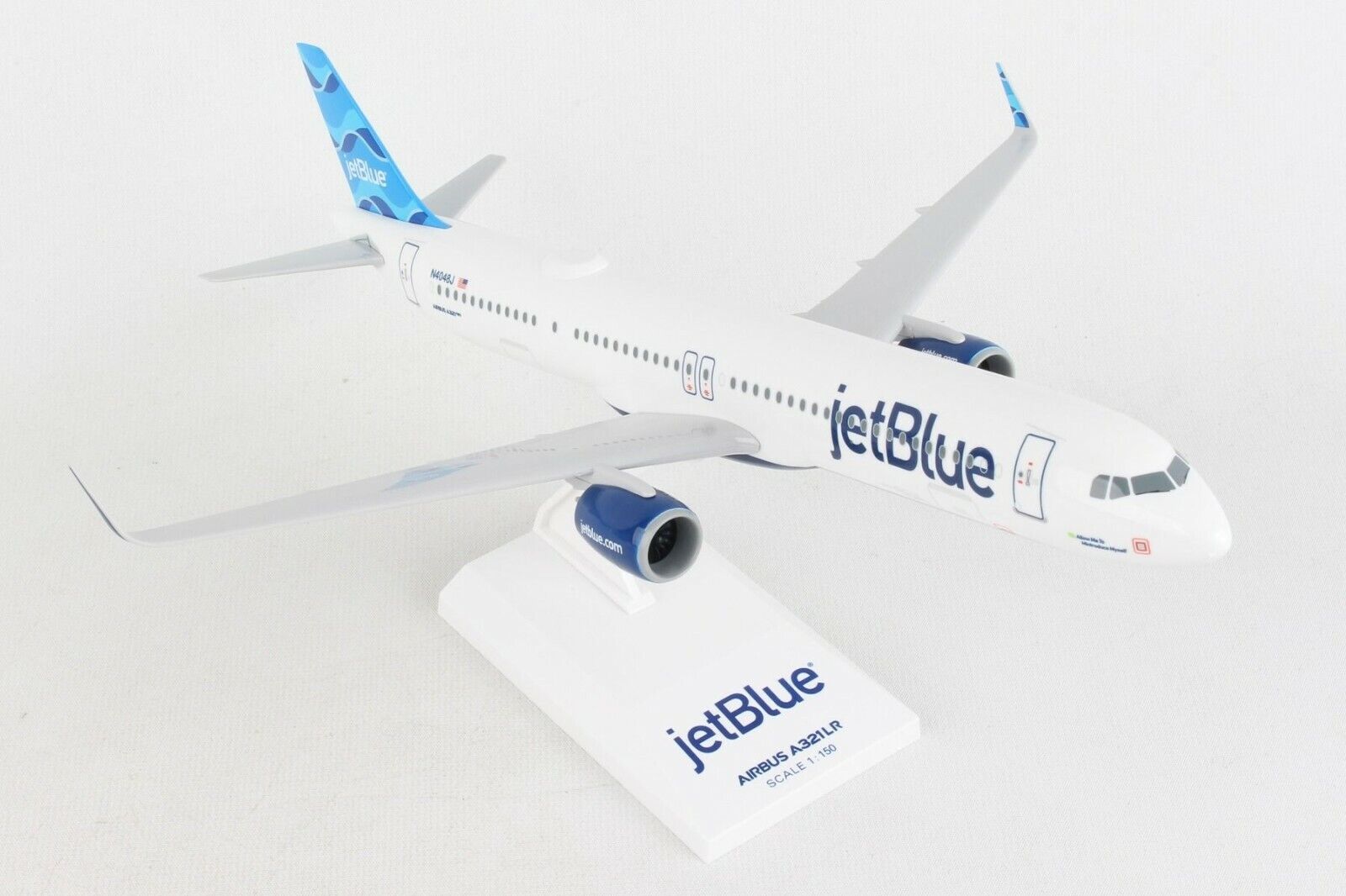 Skymark SKR1025 Jetblue N4048J Airbus A321 NEo 1/150 Scale Model with Stand 