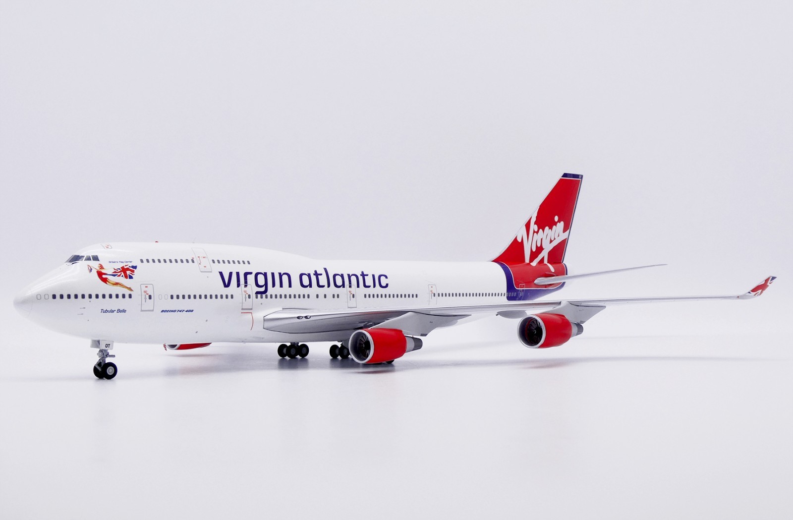 Virgin Atlantic B747-400 Reg: G-VHOT \
