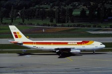 RJ739_EC-DNQ_IBERIA_A300B4-120_1983 - ORIGINAL KODAK SLIDE picture