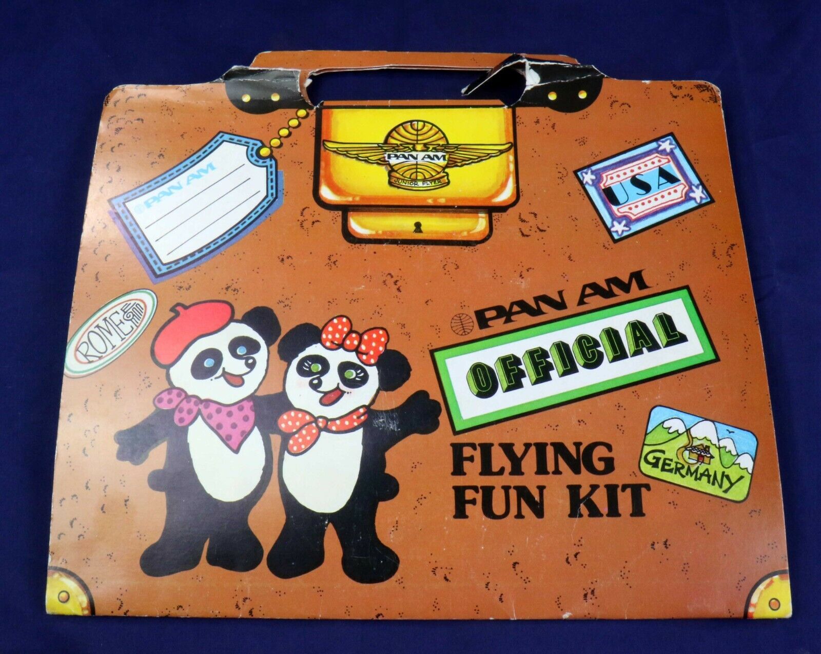 Pan Am SOUVENR Flying Fun kit FUN BOOK & PILOT PIN for Children 1980