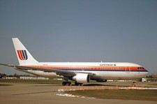 United Airlines Boeing 767-222 N612UA at MSP in April 1983 8