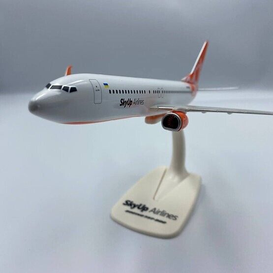Aircraft model: Boeing 737-800 SkyUp UR-SQB