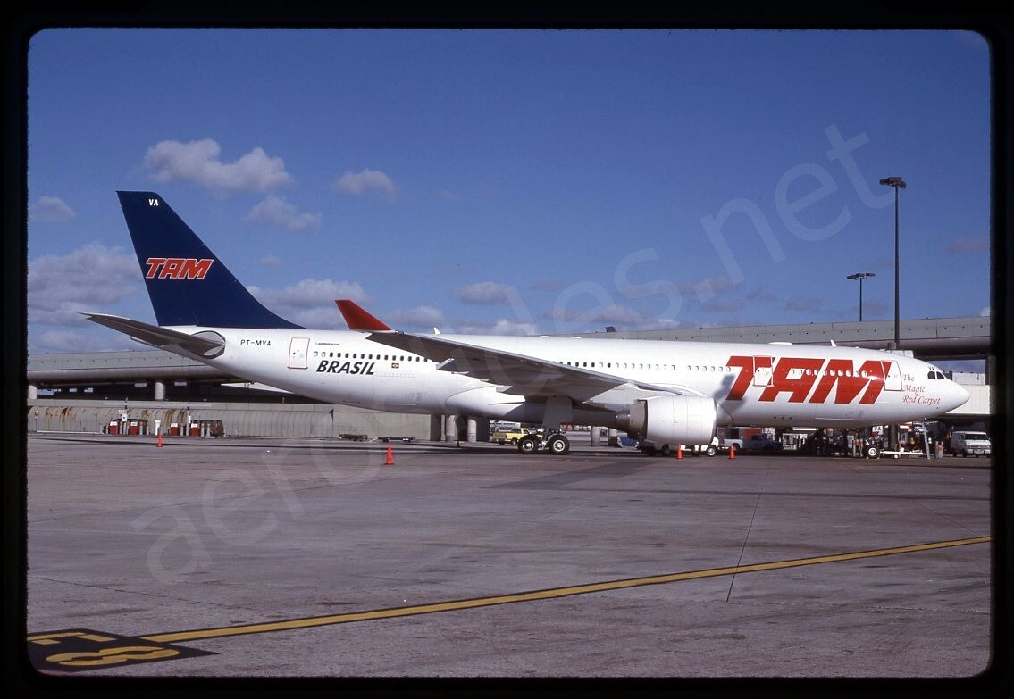 TAM Airbus A330-200 PT-MVA Dec 98 Kodachrome Slide/Dia B7