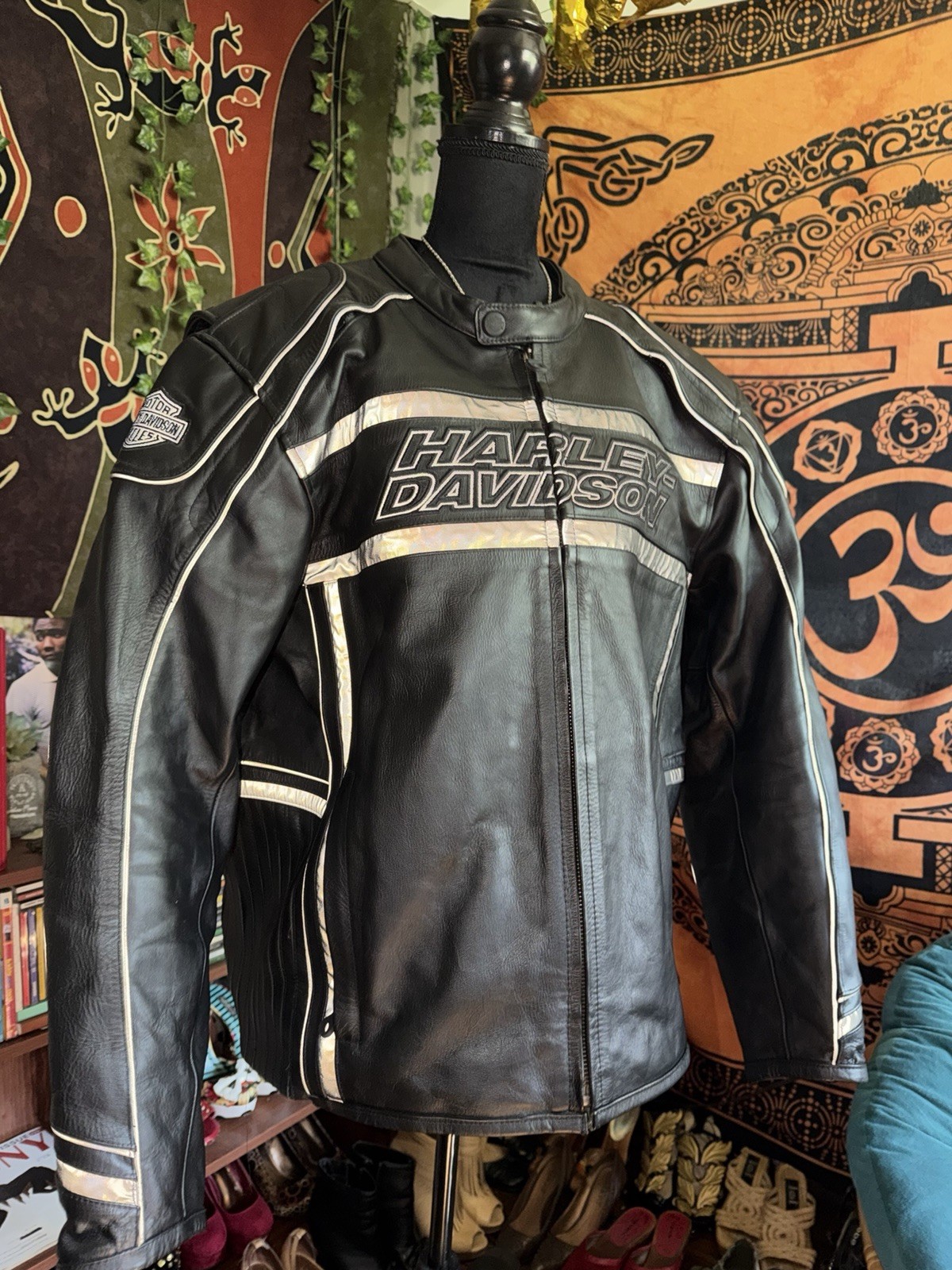reflective genuine leather 2000s harley davidson riding jacket w 10+ pockets reflective genuine leather 2000s harley davidson riding jacket w 10+ pockets