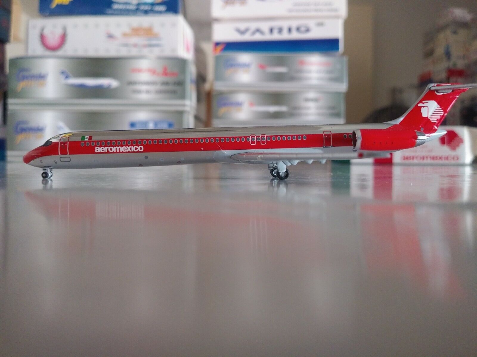 Jet-X Aeromexico McDonnell Douglas MD-82 1:400 XA-AMP JX588B RARE