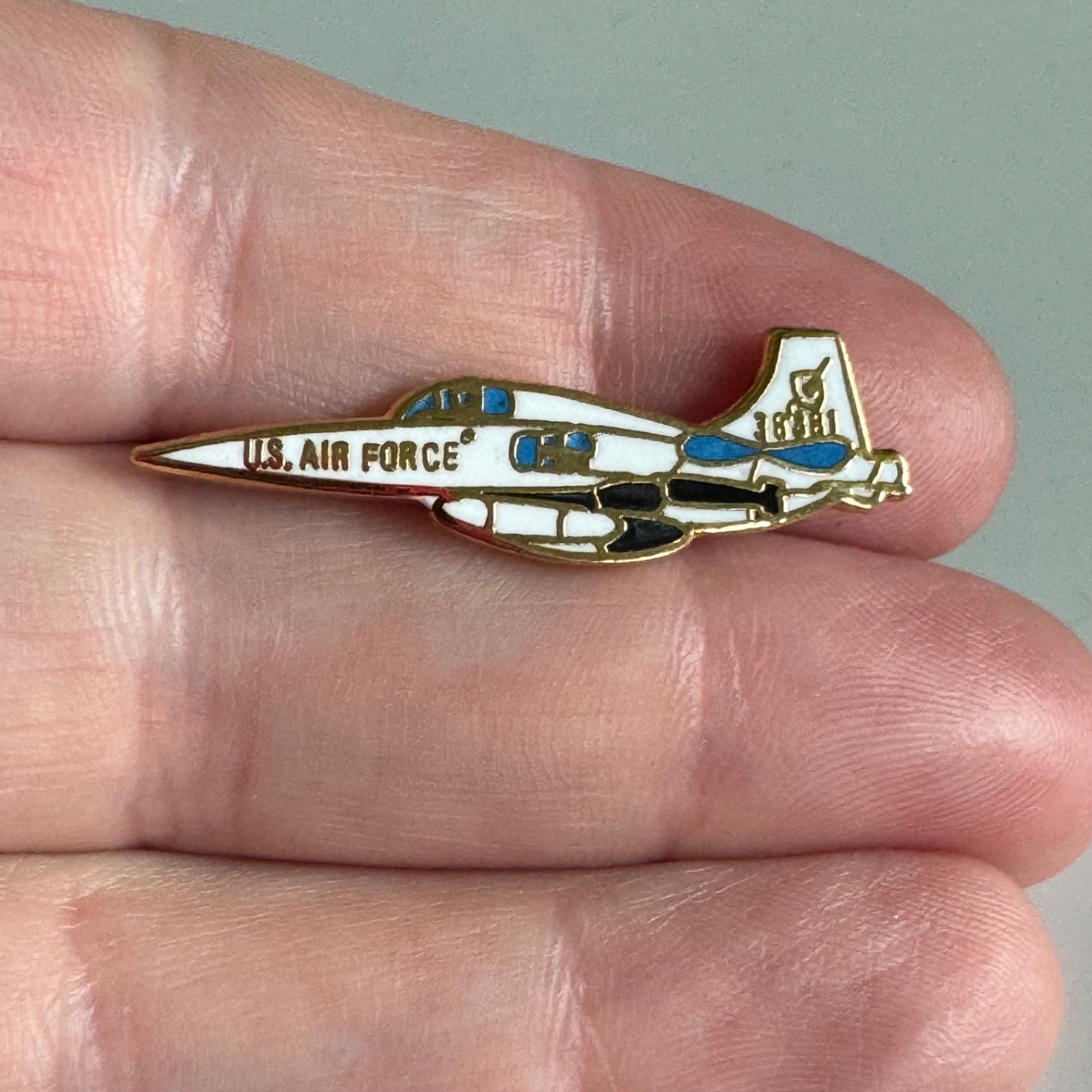 USAF Northrop F-5 Freedom Fighter Air Force Jet Lapel Hat Pin F5 Vintage
