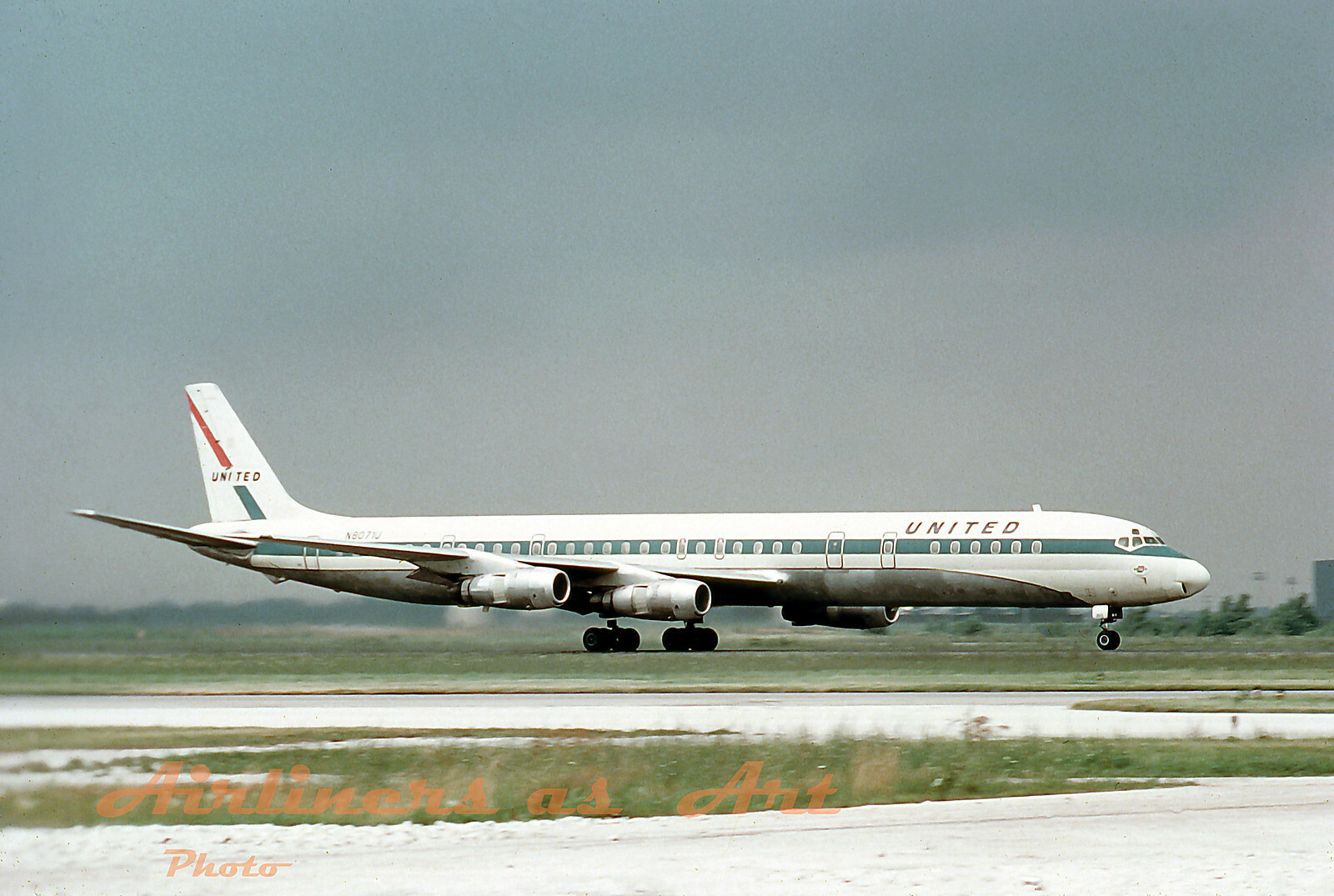 United Airlines Douglas DC-8-61 N8071U in the Late 1960\'s 8\
