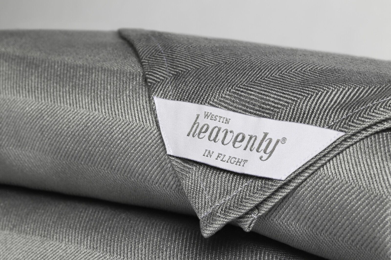 Delta Airlines 1st First Class Grey Westin Heavenly In Flight Blanket 65\