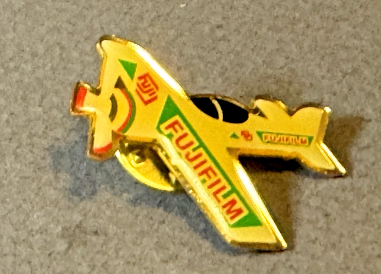 Vtg Fuji Film Sukhoi SU-31 Aerobatic Airplane Souvenir Advertising Enamel Pin Vtg Fuji Film Sukhoi SU-31 Aerobatic Airplane Souvenir Advertising Enamel Pin