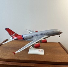 Airbus A380 Virgin Atlantic Model Skymarks 1:200 picture