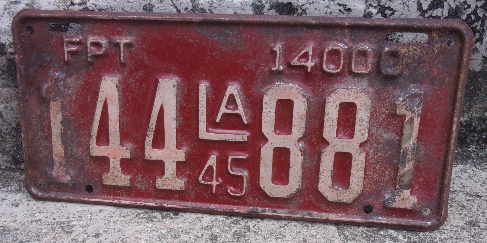 1945 LOUISIANA Forest Products Truck License Plate 144-881 1945 LOUISIANA Forest Products Truck License Plate 144-881