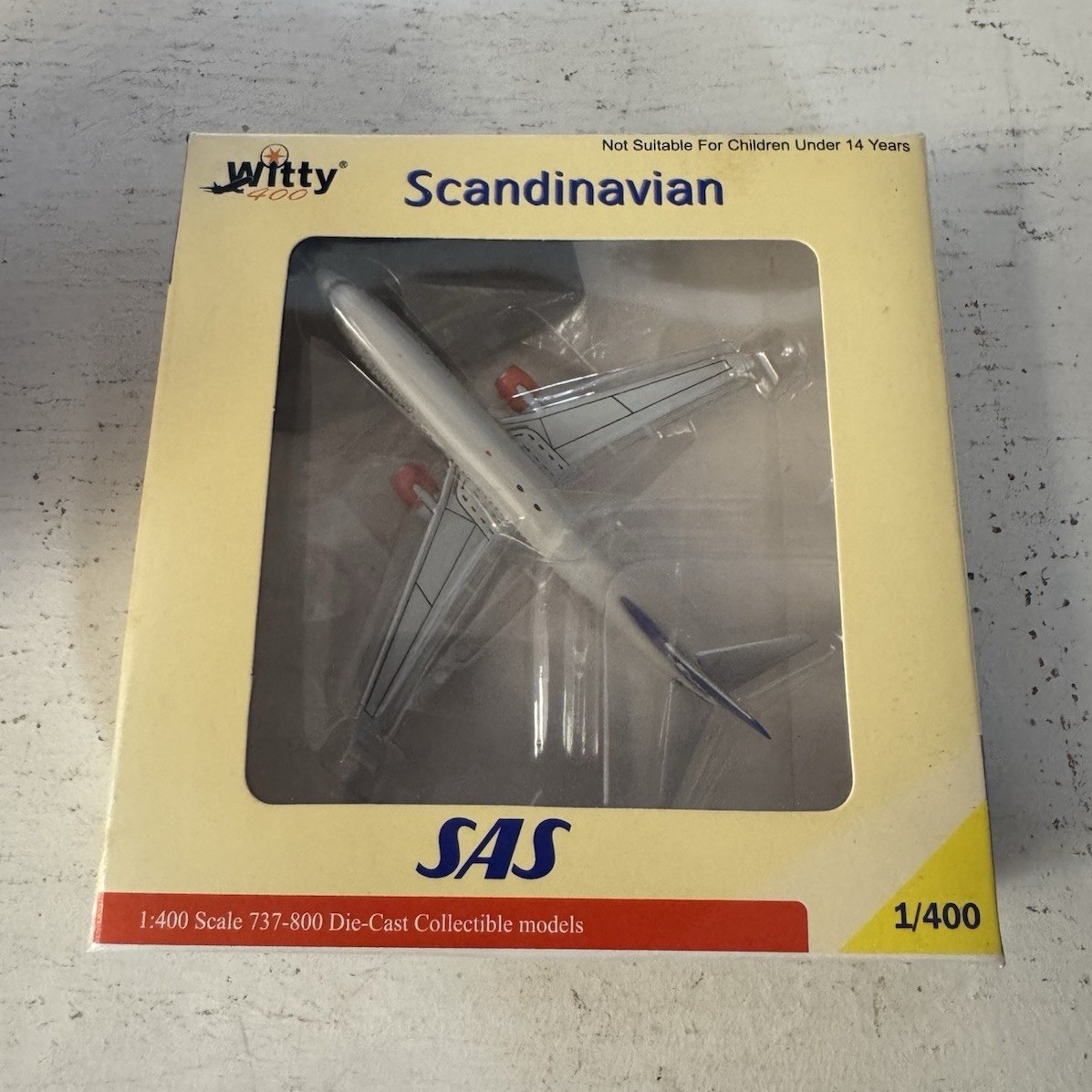 SAS Scandinavian Airlines Boeing 737-800 1:400 Die-Cast Aircraft Model SAS Scandinavian Airlines Boeing 737-800 1:400 Die-Cast Aircraft Model