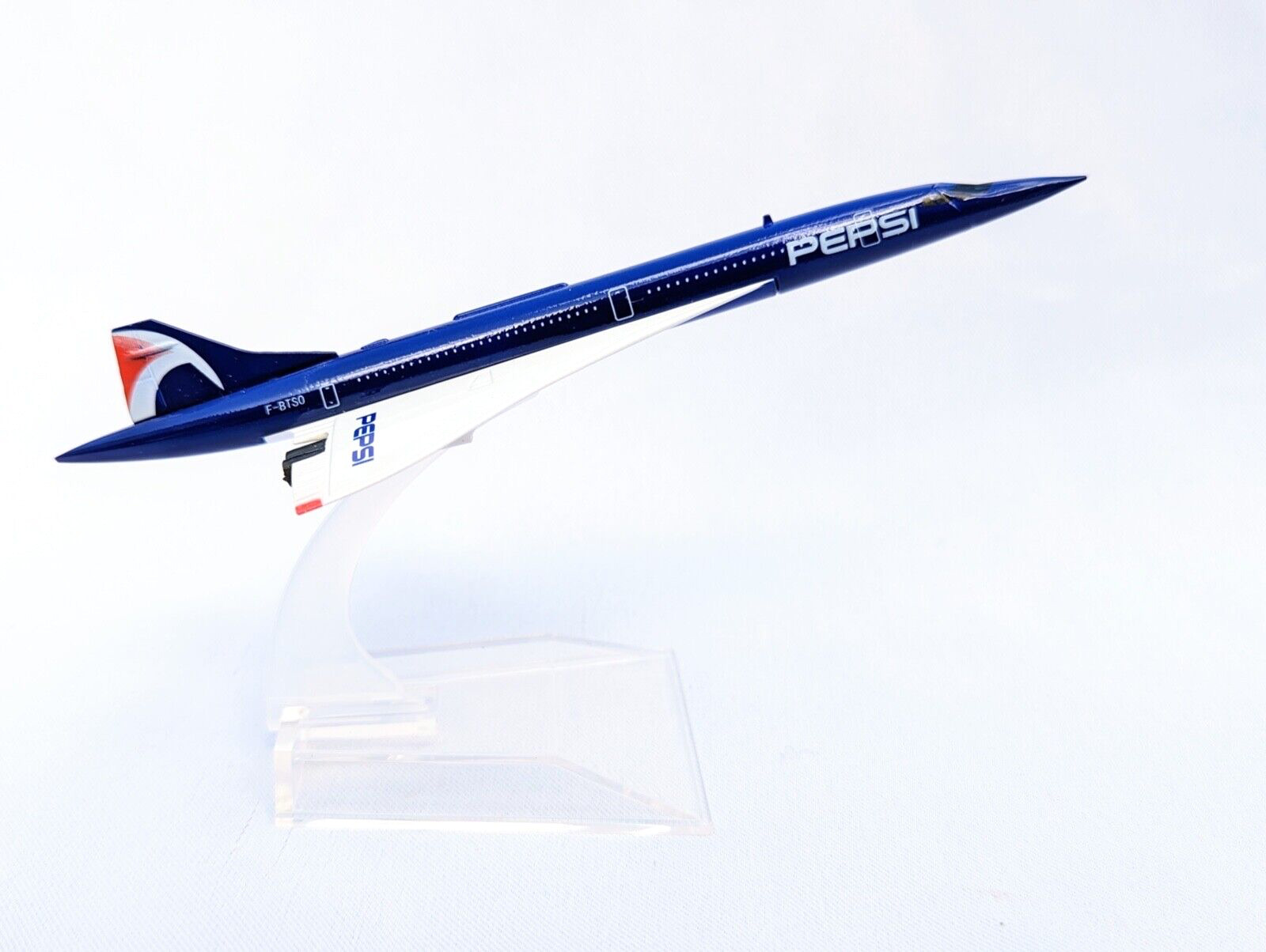 Pepsi Concorde  Diecast  Metal Plane Aircraft Models On Stand 14Cm