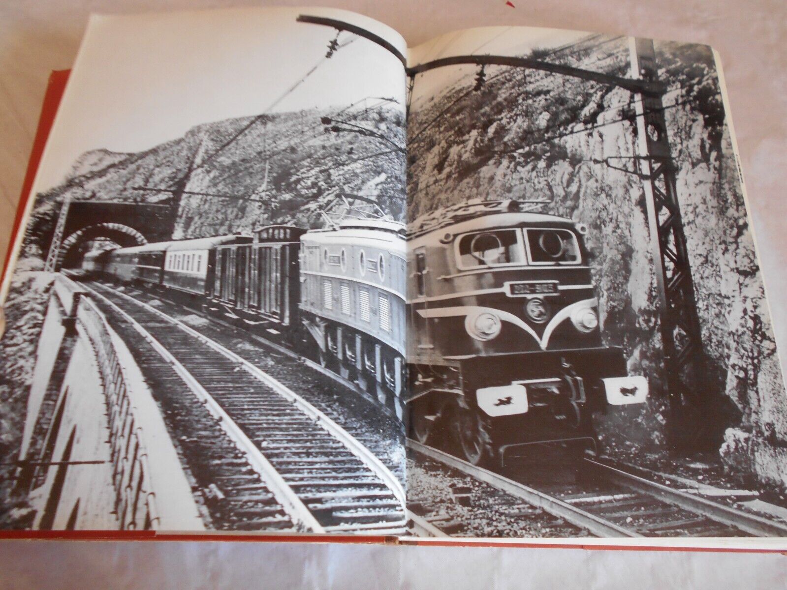 Chemins de fer Francais H Lartilleux 1962 chaix French railways vintage book