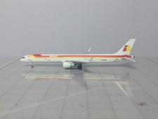 1:400 NG IBERIA B757-300 EC-HDR picture