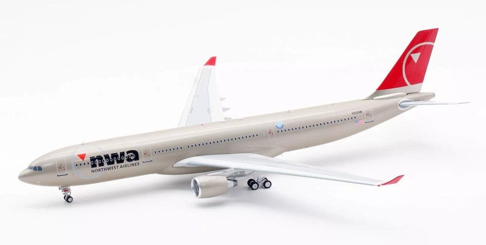 Northwest Airlines / Airbus A330-300 / N806NW / B-333-806NW / 1:200