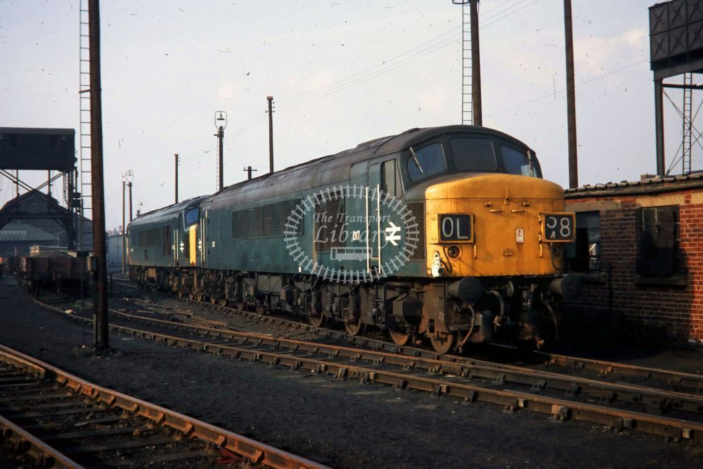 PHOTO British Railways Diesel loco D17 BR 45 'Peak' Type 4 1Co-Co1 Derby 1968