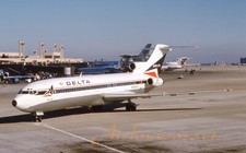 Delta Airlines Boeing 727-232 N546DA at DFW in February 1987 8